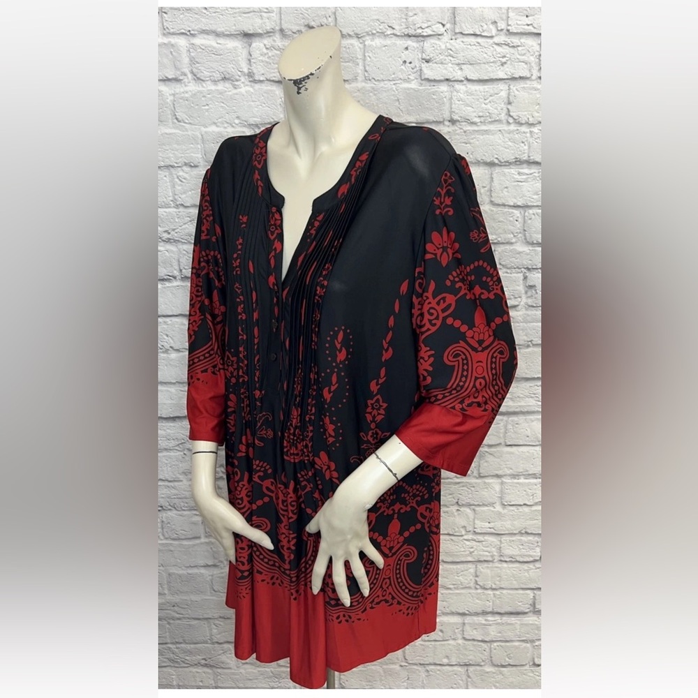 SERENGETI BLACK & RED FLORAL PRINT 3/4 SLEEVE TOP SIZE 2X - Picture 2 of 4